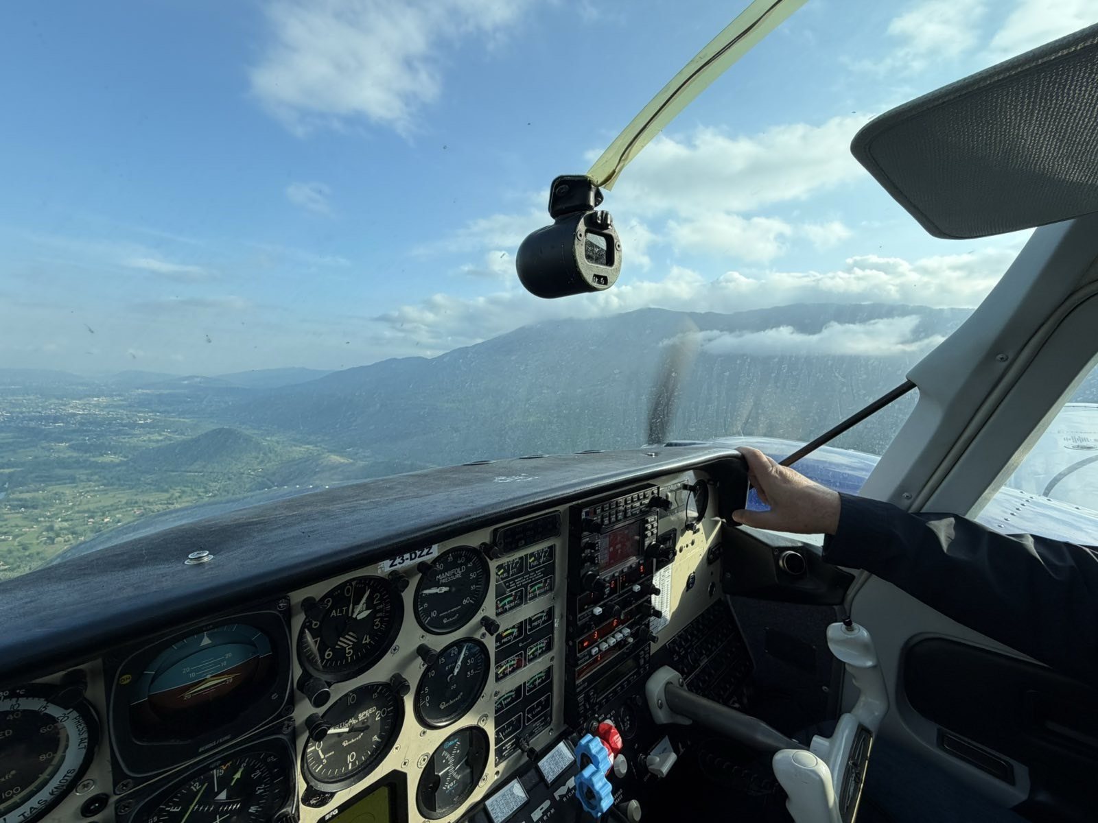 Aeroplane training in Montenegro