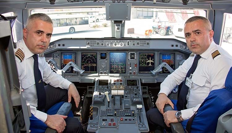 FAM instructor team and cockpit experience